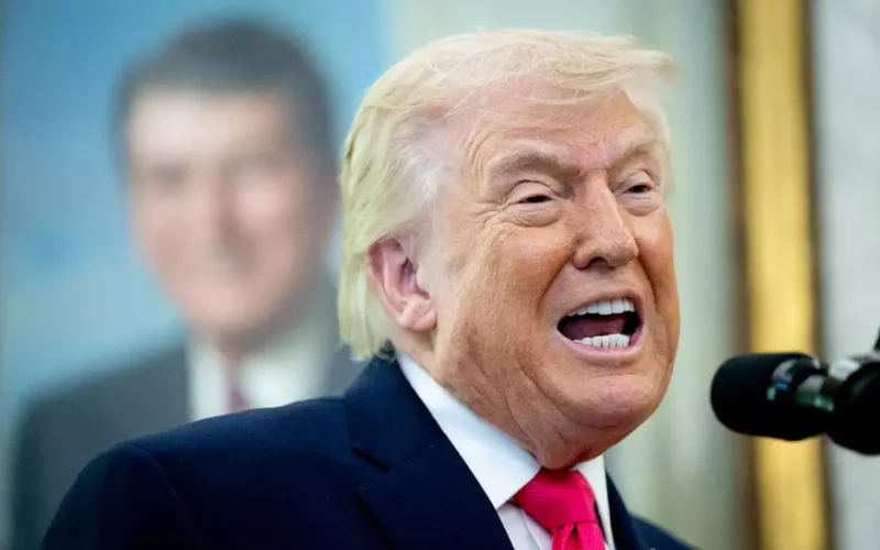 Donald Trump susține că Iranul vrea negocieri, dar refuză să recunoască public