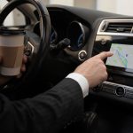 Cum alegi o navigație BMW compatibilă cu funcțiile originale ale mașinii
