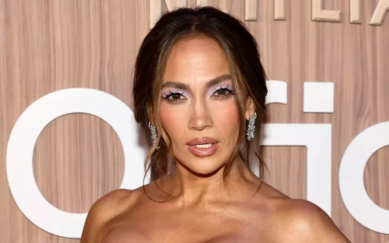 Copilul lui Jennifer Lopez și Marc Anthony folosește un nou nume. Emme Muñiz apare acum drept Oskar
