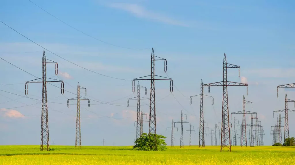 Transelectrica a afișat timp de 10 ore date greșite despre consumul de energie. „Recordul” de peste 8.000 MW nu a existat