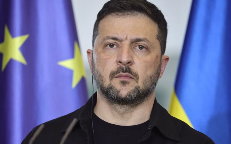 Zelenski anunță reluarea atacurilor asupra rafinăriilor din Rusia. Tensiunile dintre Ucraina și SUA ating un nou nivel